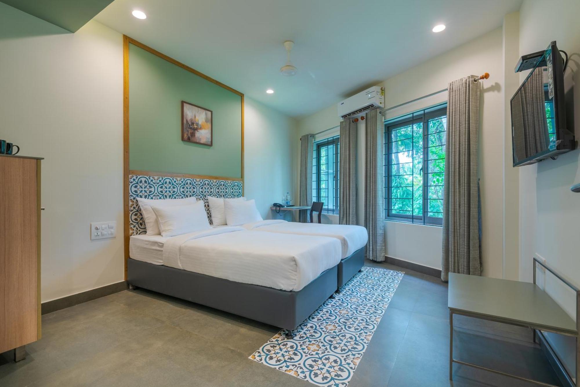 Aryaas Regent Hotel Kochi Luaran gambar