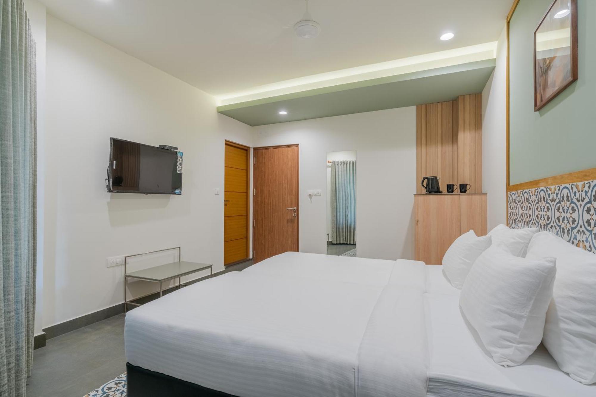 Aryaas Regent Hotel Kochi Luaran gambar