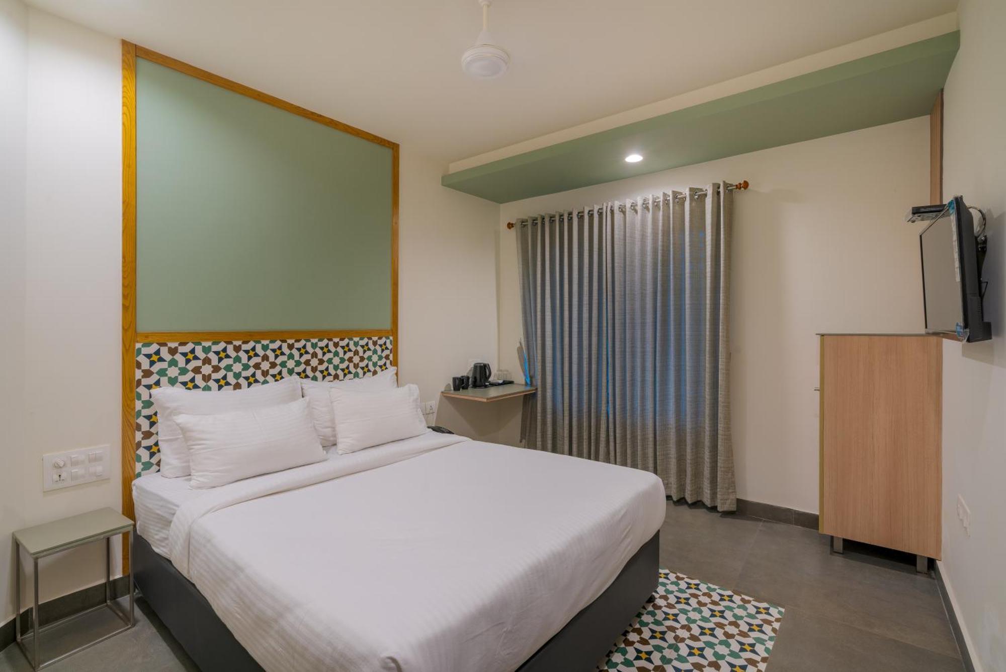 Aryaas Regent Hotel Kochi Luaran gambar