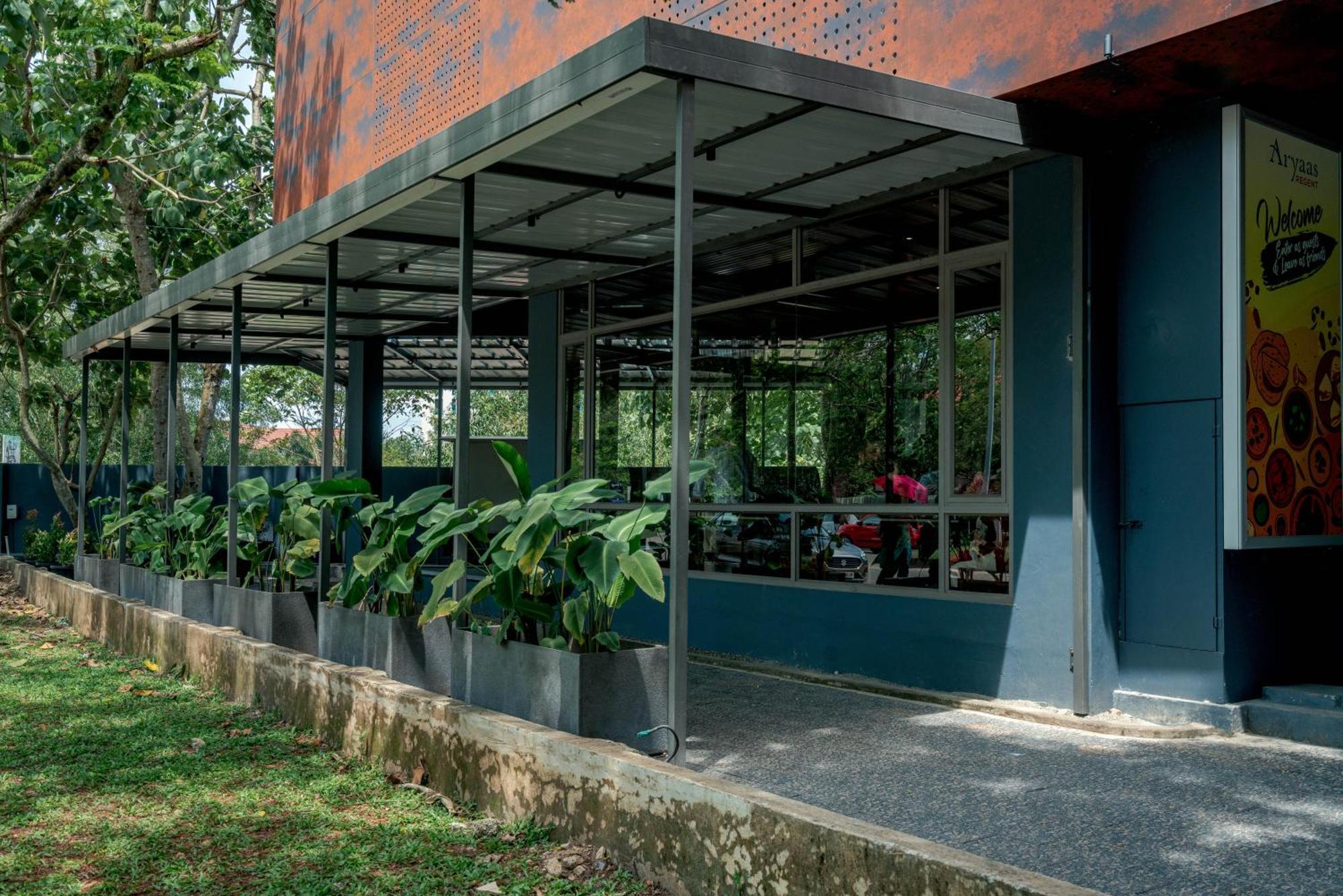 Aryaas Regent Hotel Kochi Luaran gambar