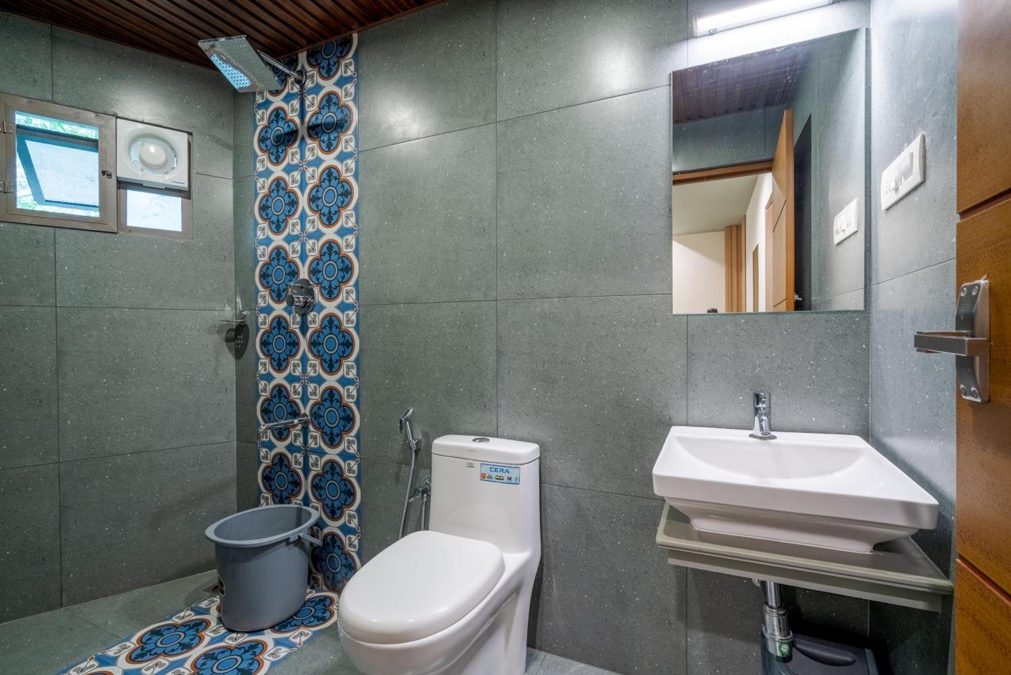 Aryaas Regent Hotel Kochi Luaran gambar